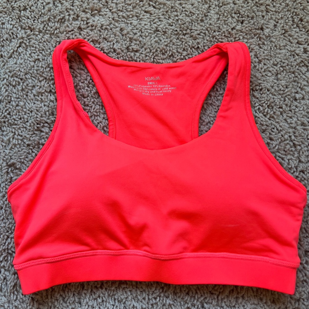 Kiava runners bra in bright pink